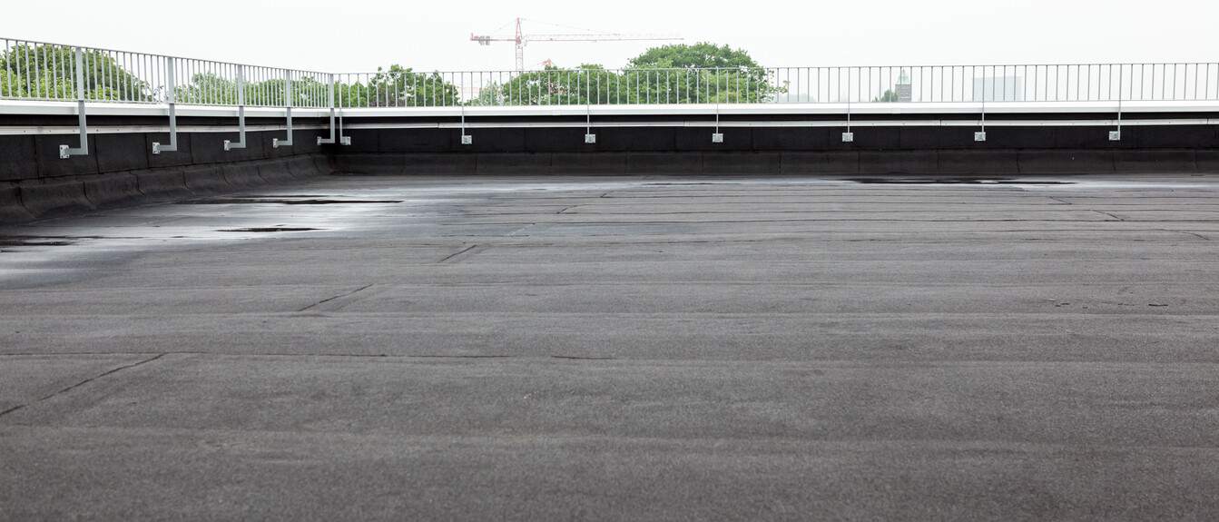 Flat membrane roof on a commercial building
